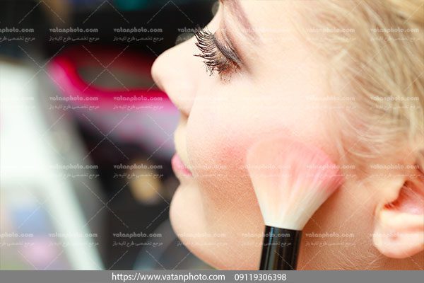 دانلود عکس آرایش صورت زنان جوان