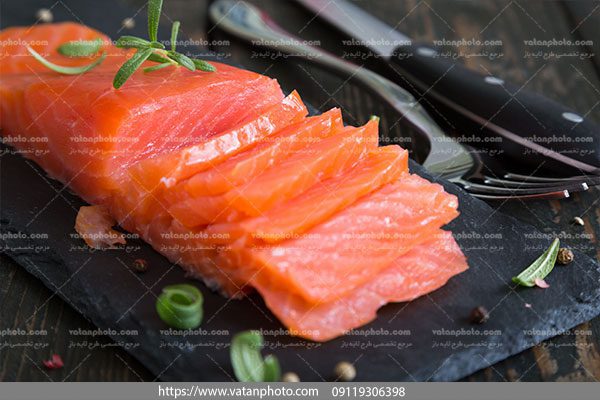دانلود عکس ماهی قزل آلای سالمون