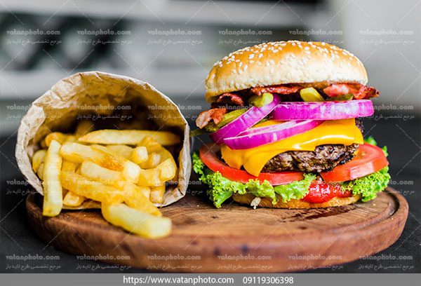 عکس چیزبرگر با سیب زمینی سرخ کرده