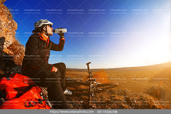 عکس دوچرخه سواری بیابانی